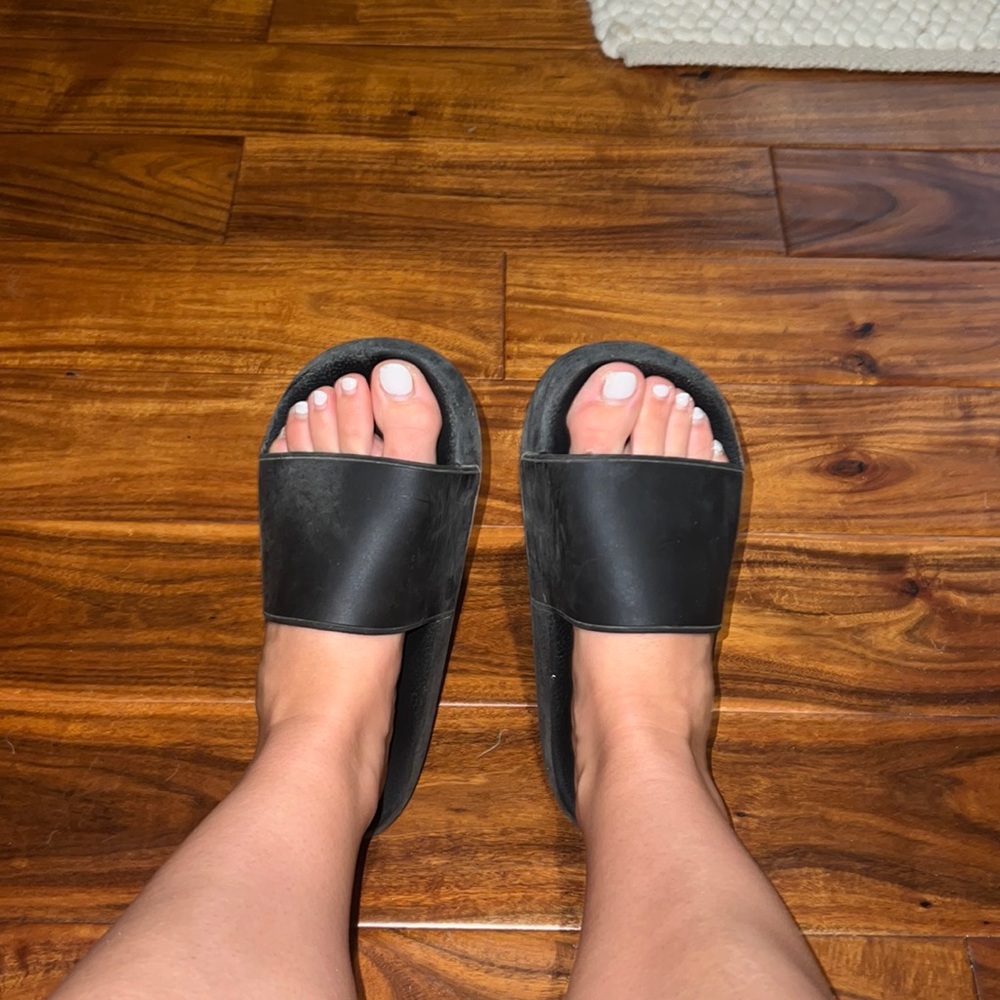 Vince slides - Picture 4 of 4